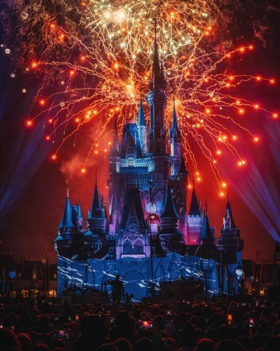 *Au Bord Du Canal*Entre Paris Et Disneyland Chelles  Kültér fotó